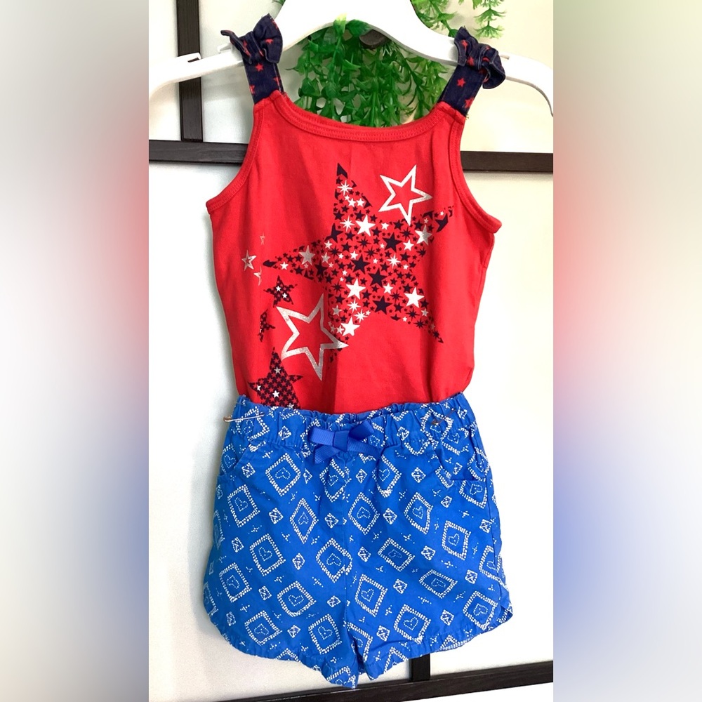 Set 2 pieces top and short pants. 5T